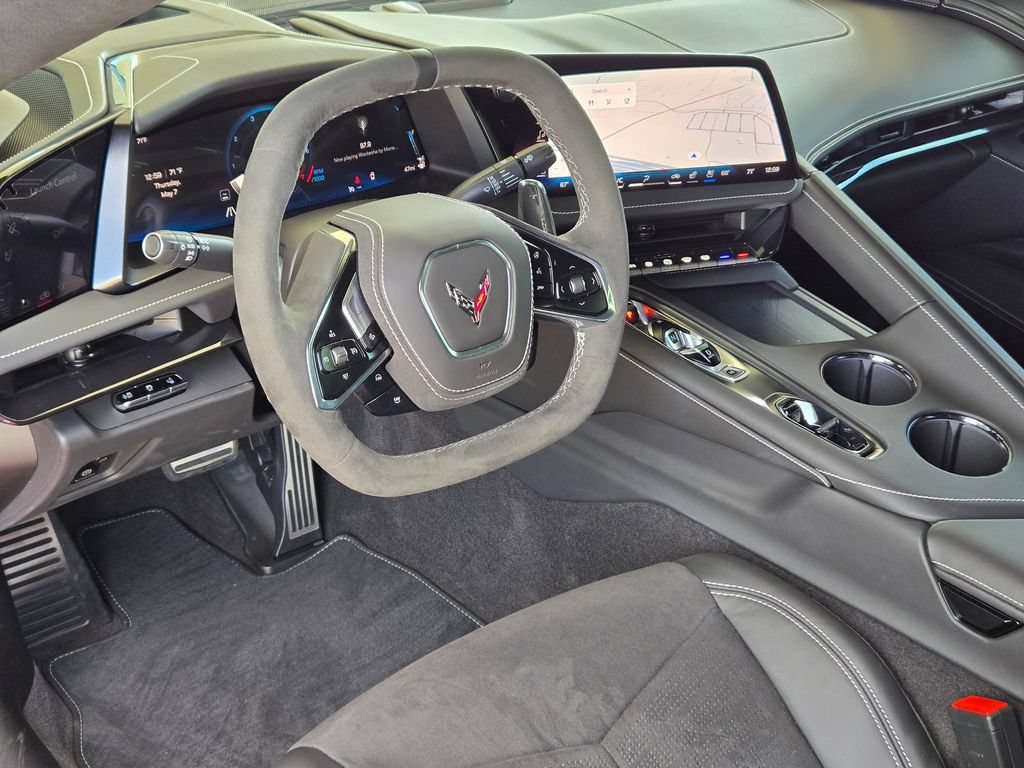 Used 2026 Chevrolet Corvette Stingray Premium Cpe w/ Stealth Interior Trim Package RWD image 11