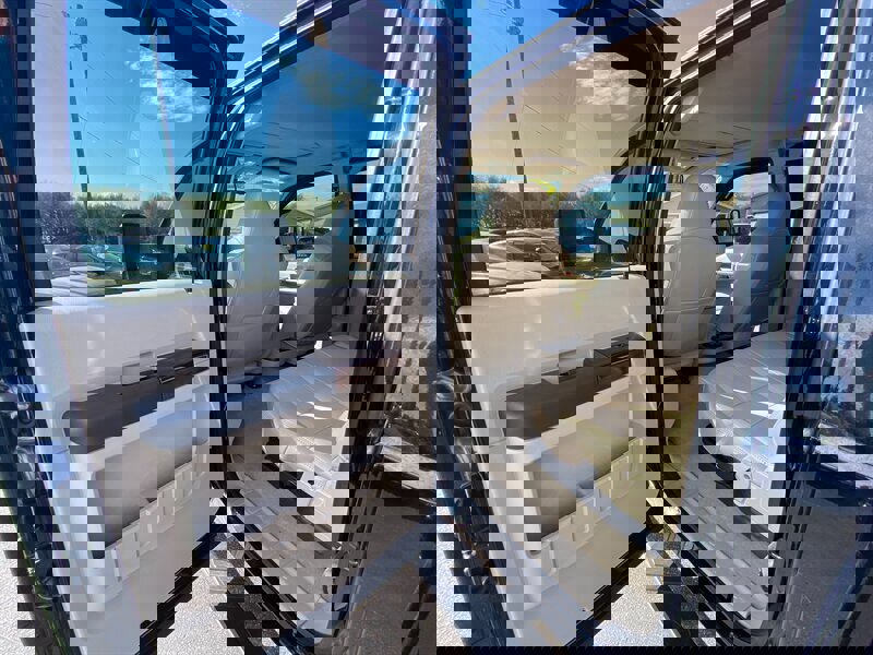 Used 2010 Ford F250 Lariat image 20