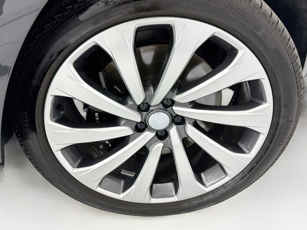 Certified 2023 Land Rover Range Rover SE AWD/4WD image 31