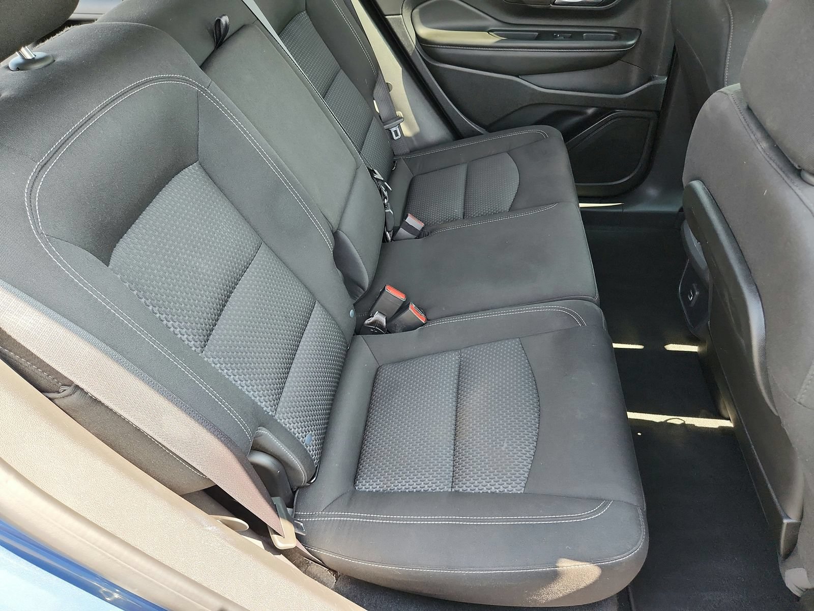 Used 2024 GMC Terrain SLE AWD/4WD image 26