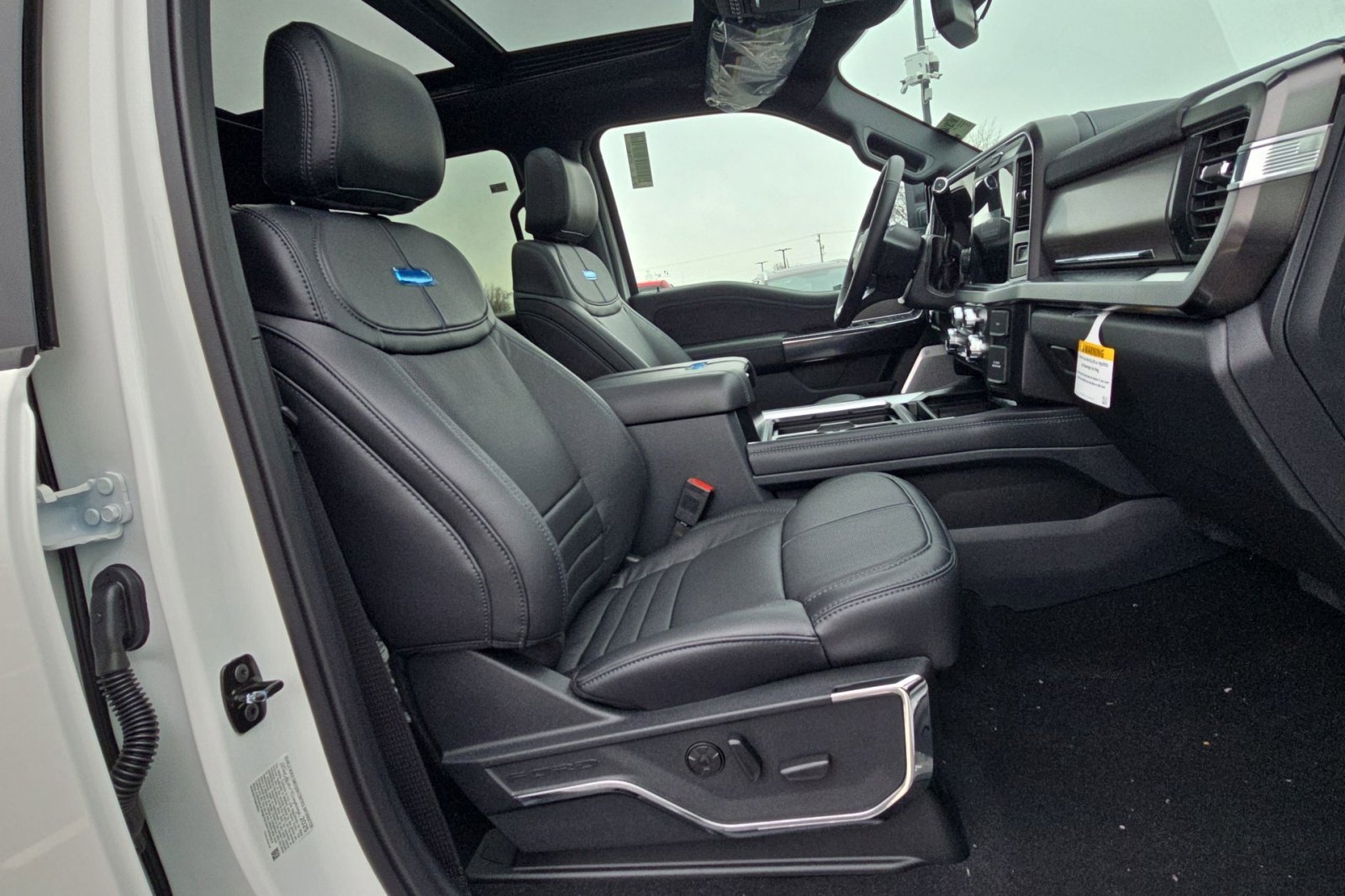 New 2026 Ford F250 Platinum image 38