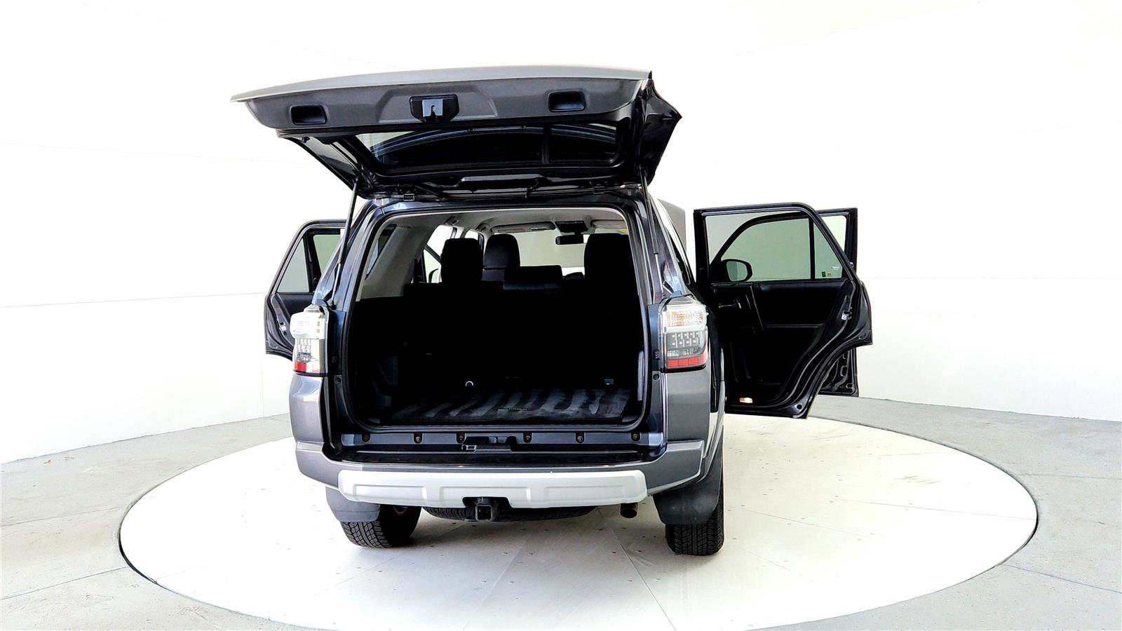 Used 2016 Toyota 4Runner Trail w/ Four Season Floor Mat Package image 11