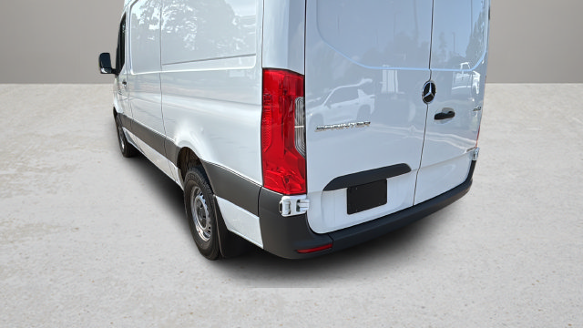 Used 2025 Mercedes-Benz Sprinter 2500 image 39