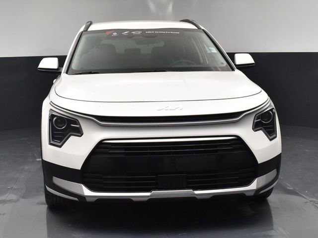 Used 2025 Kia Niro EX FWD image 8