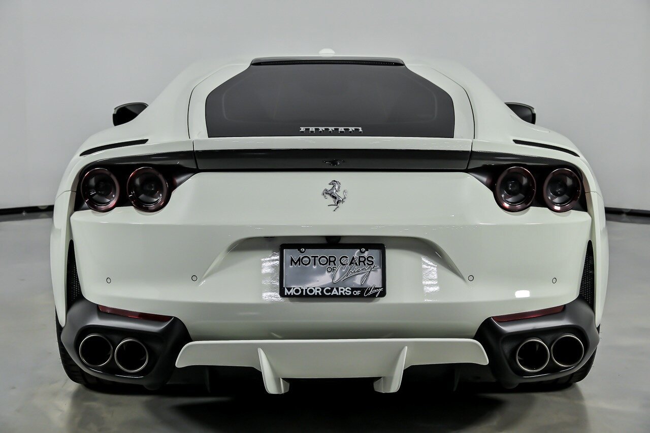 Used 2018 Ferrari 812 Superfast RWD image 11