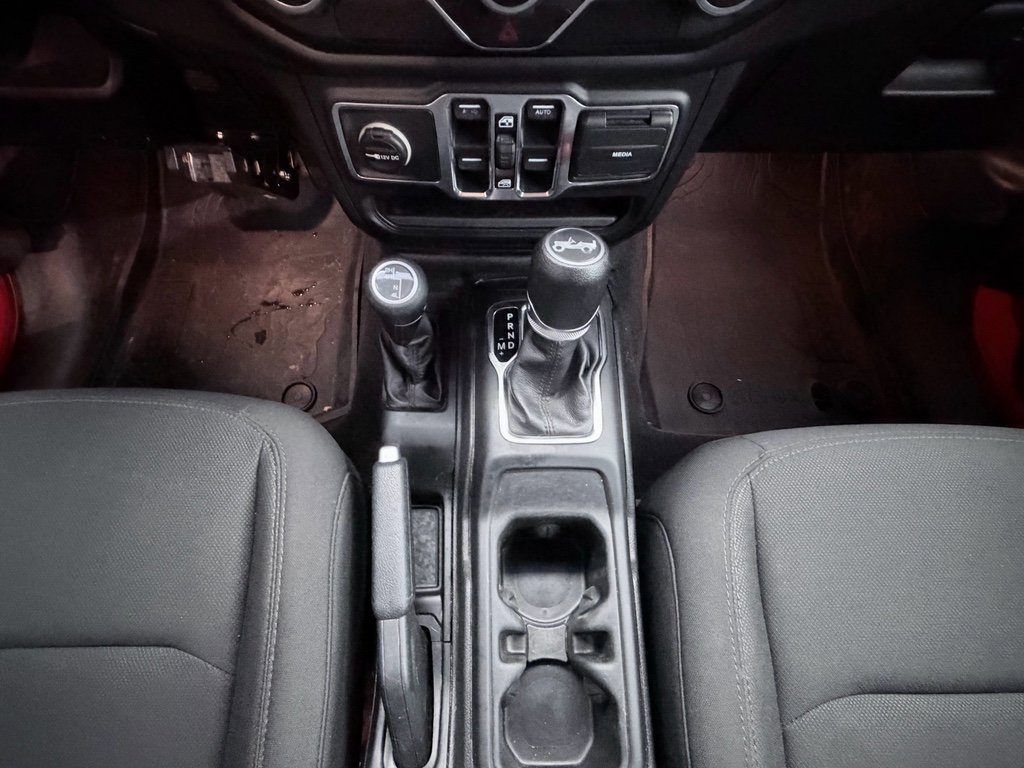 Used 2019 Jeep Wrangler Unlimited Sport S AWD/4WD image 16