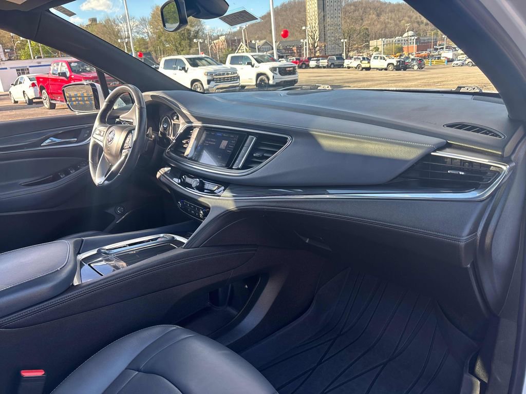 Used 2023 Buick Enclave Essence w/ Experience Buick Package AWD/4WD image 34