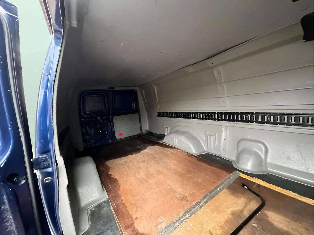 Used 2011 Ford E-250 and Econoline 250 Extended w/ Commercial Cargo Van Pkg image 16