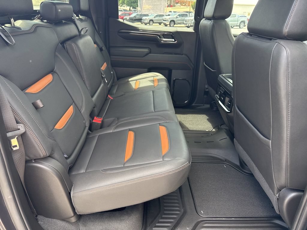 Used 2024 GMC Sierra 1500 AT4 w/ AT4 Preferred Package AWD/4WD image 13
