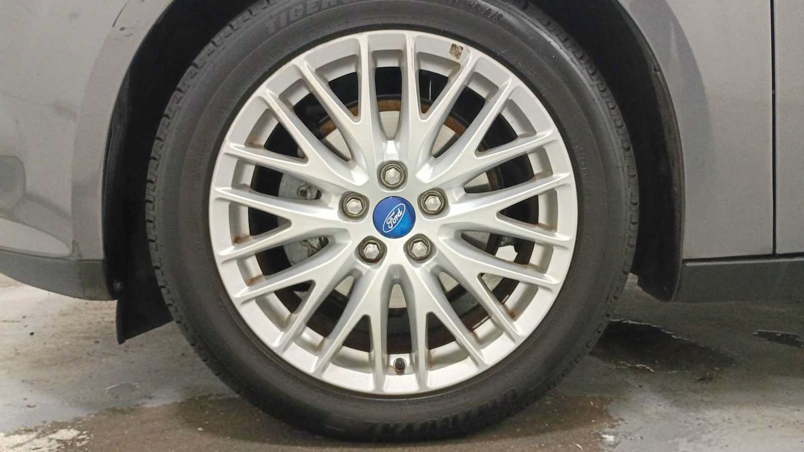 Used 2012 Ford Focus SEL FWD image 10