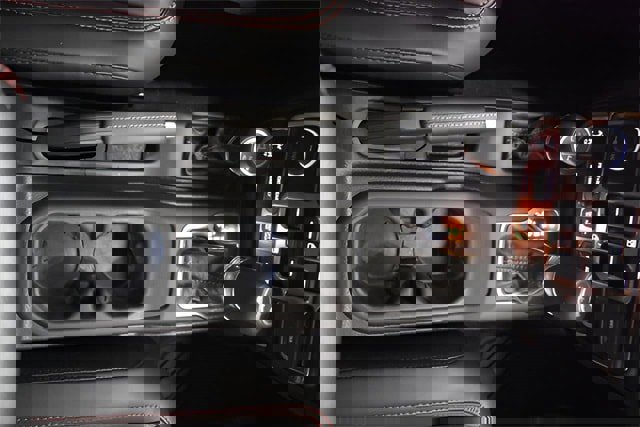 Used 2024 Jeep Wrangler Unlimited Rubicon w/ Technology Group image 30