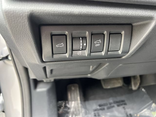 Certified 2024 Subaru Outback Premium AWD/4WD image 33