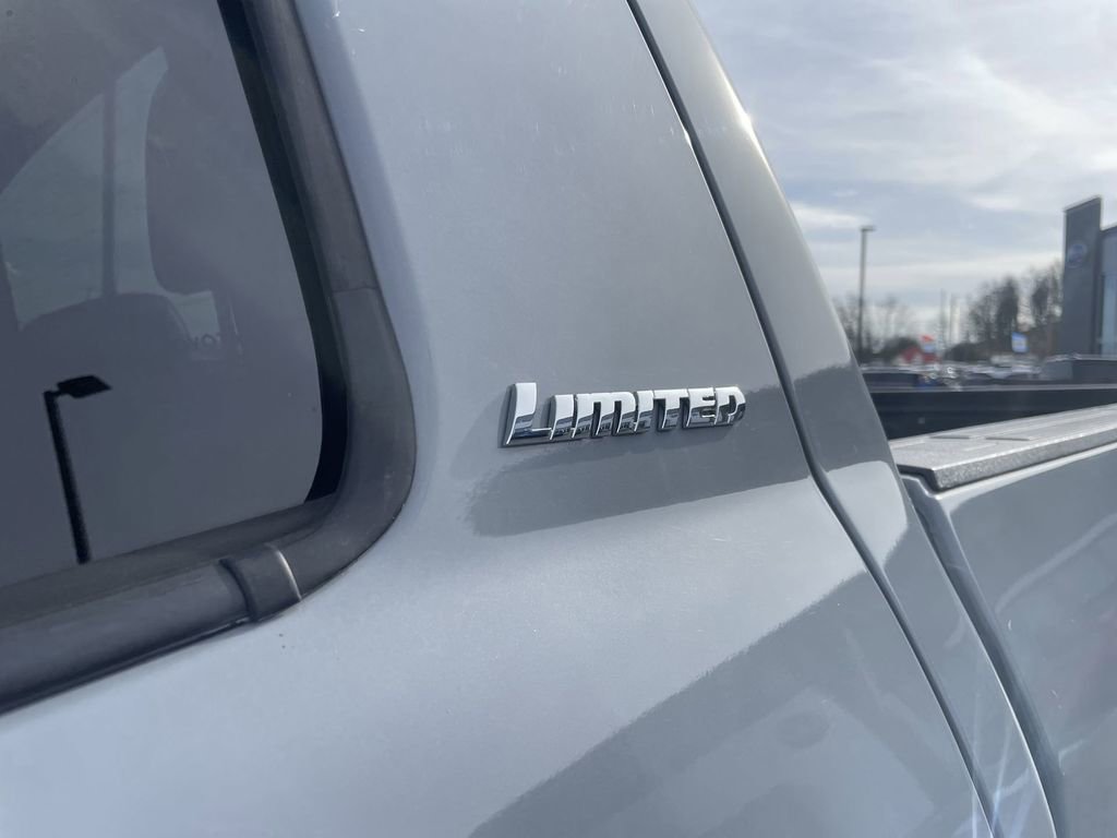 Used 2019 Toyota Tundra Limited image 8