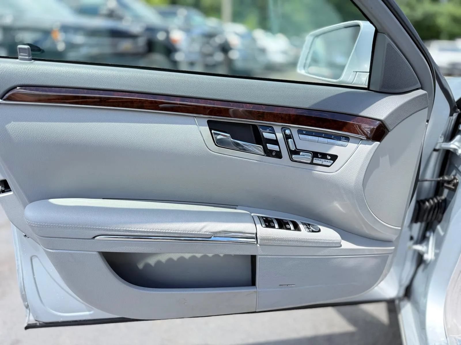 Used 2013 Mercedes-Benz S 550 4MATIC image 37