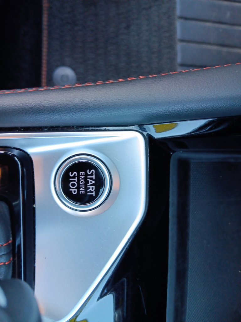 Used 2025 Nissan Altima 2.5 SR AWD/4WD image 18