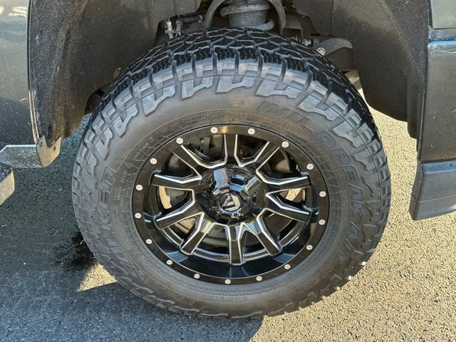 Used 2018 Chevrolet Silverado 1500 LT w/ All Star Edition image 12