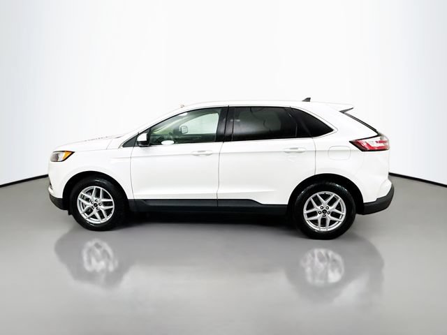 Certified 2024 Ford Edge SEL w/ Convenience Package AWD/4WD image 4