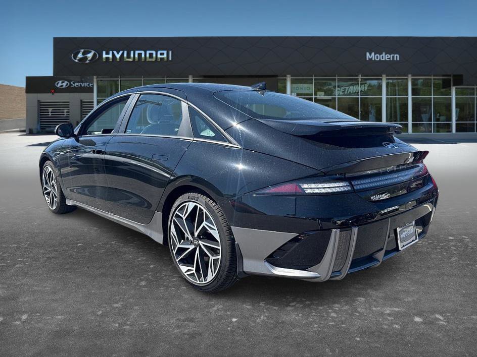 Certified 2025 Hyundai Ioniq 6 SEL image 4