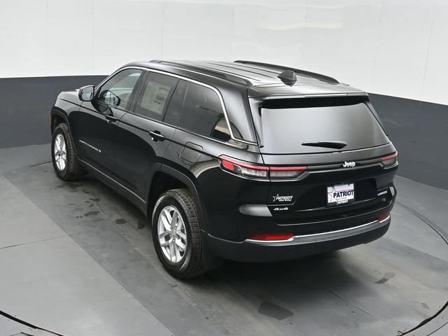 New 2026 Jeep Grand Cherokee Laredo w/ MOPAR Finishing Package AWD/4WD image 33