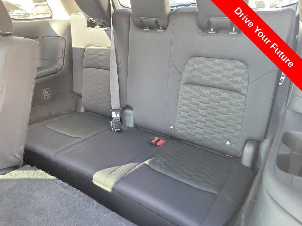 Used 2025 Nissan Pathfinder S AWD/4WD image 24