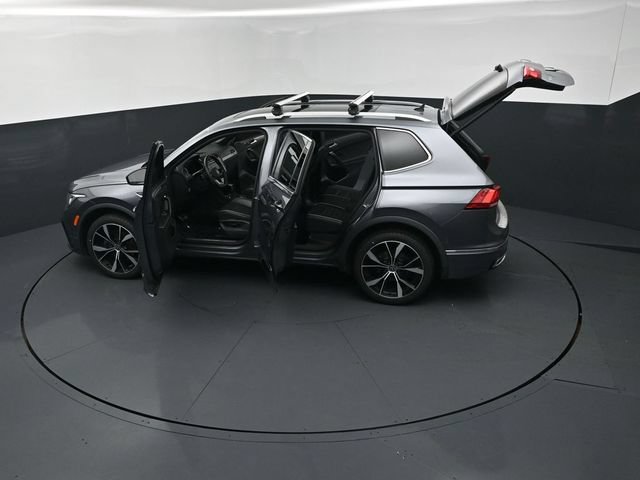 Used 2022 Volkswagen Tiguan SEL R-Line AWD/4WD image 27