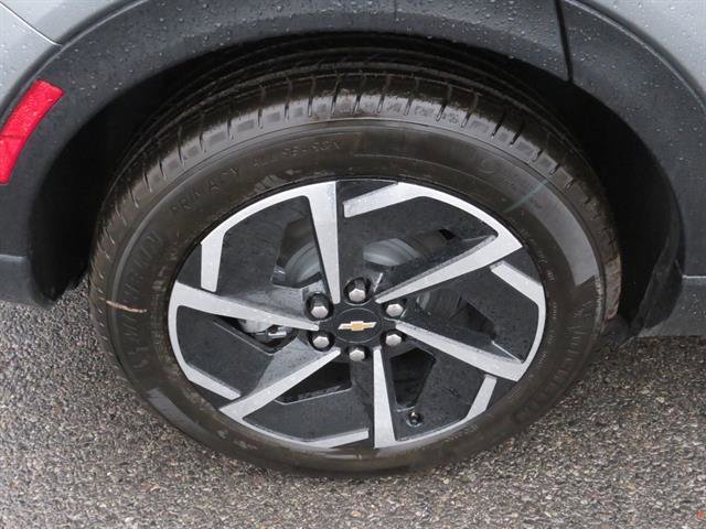 New 2026 Chevrolet Equinox EV LT image 11