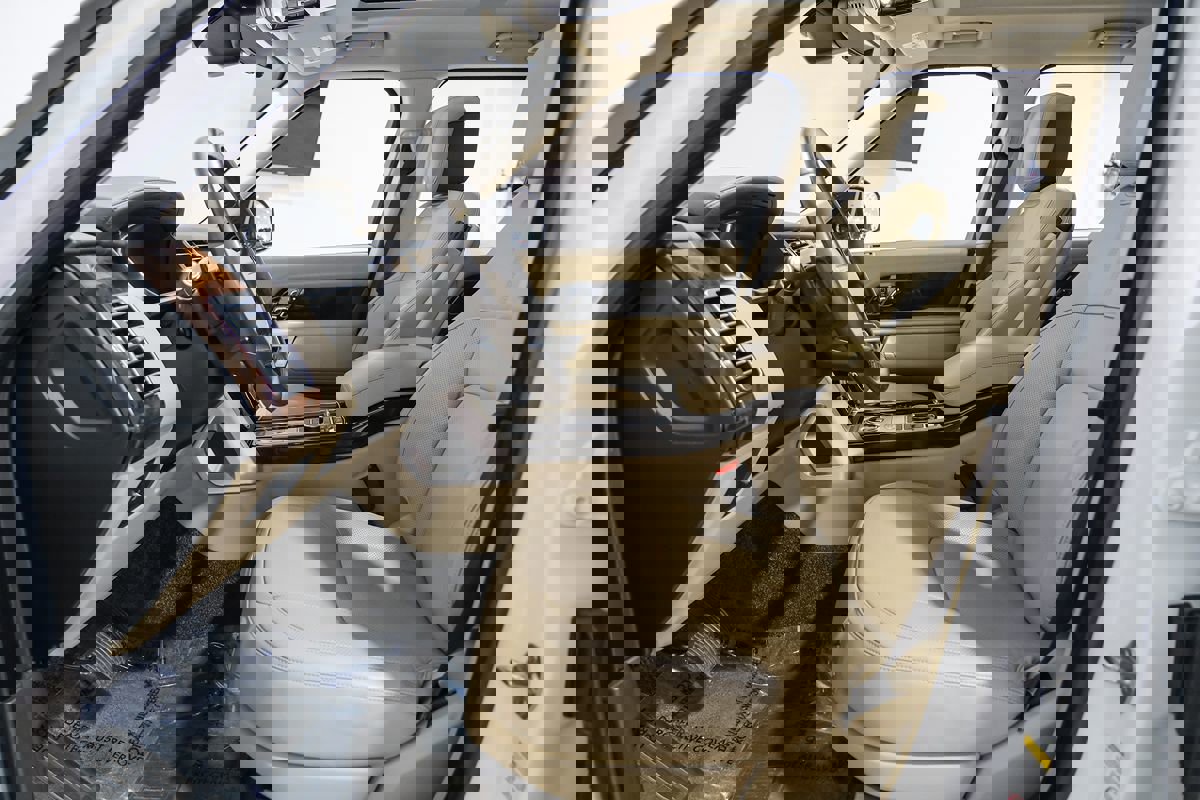 Used 2020 Land Rover Range Rover HSE AWD/4WD image 35