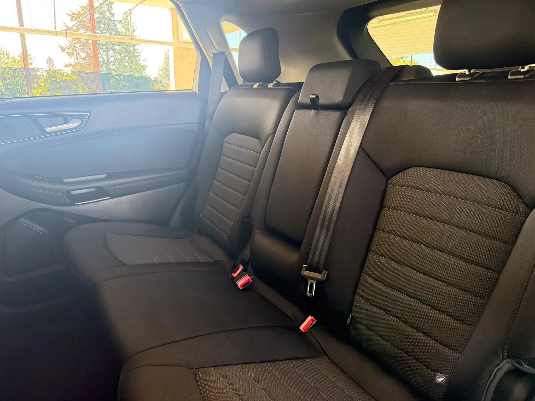 Used 2018 Ford Edge SE AWD/4WD image 19