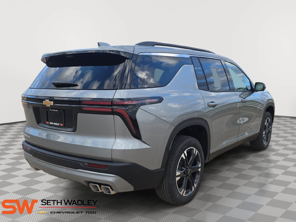New 2027 Chevrolet Traverse LT w/ Driver Confidence Package FWD image 7