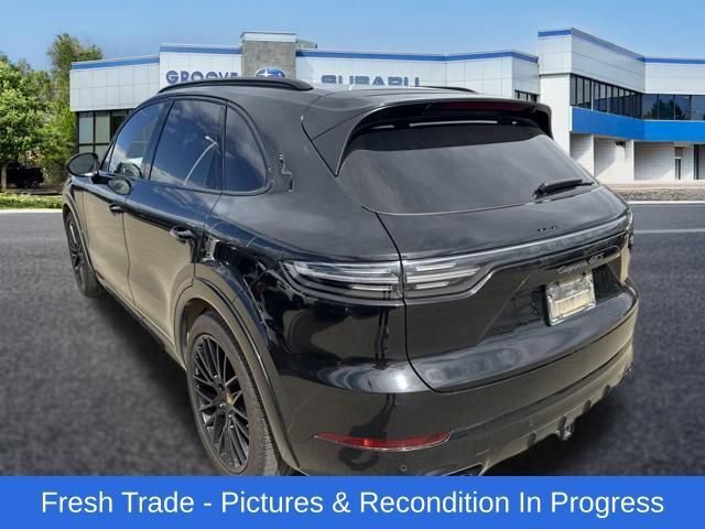 Used 2023 Porsche Cayenne GTS AWD/4WD image 3