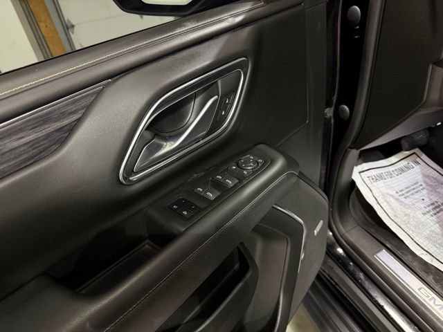 Certified 2022 GMC Yukon XL SLT w/ SLT Premium Package image 12
