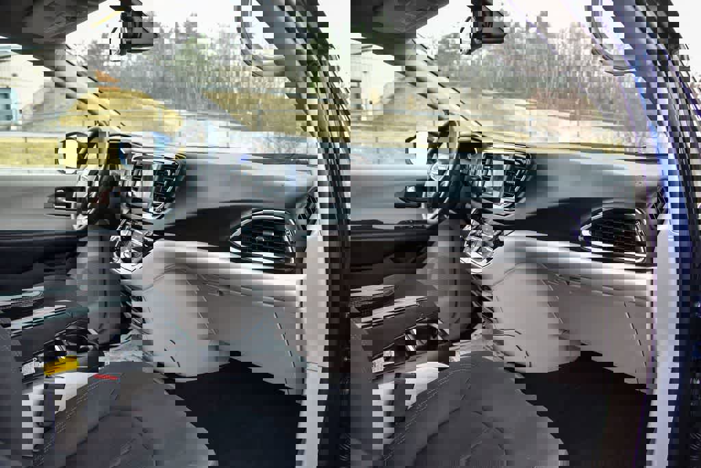 Certified 2019 Chrysler Pacifica Touring Plus image 10