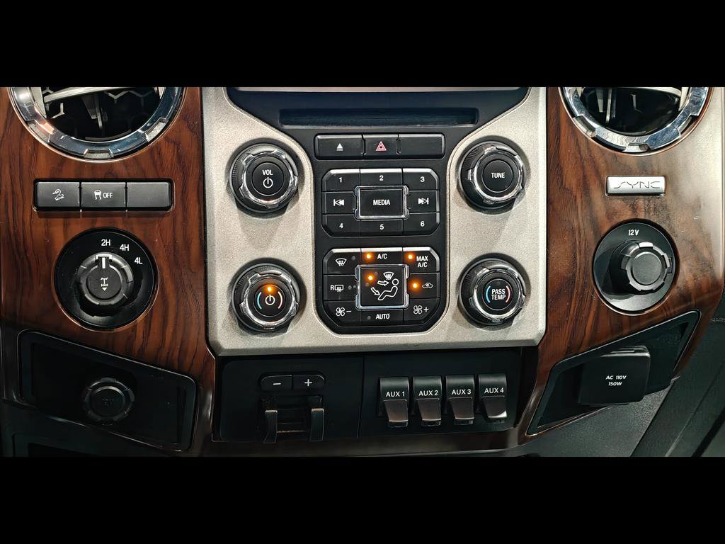 Used 2016 Ford F250 Lariat w/ Lariat Ultimate Package AWD/4WD image 6