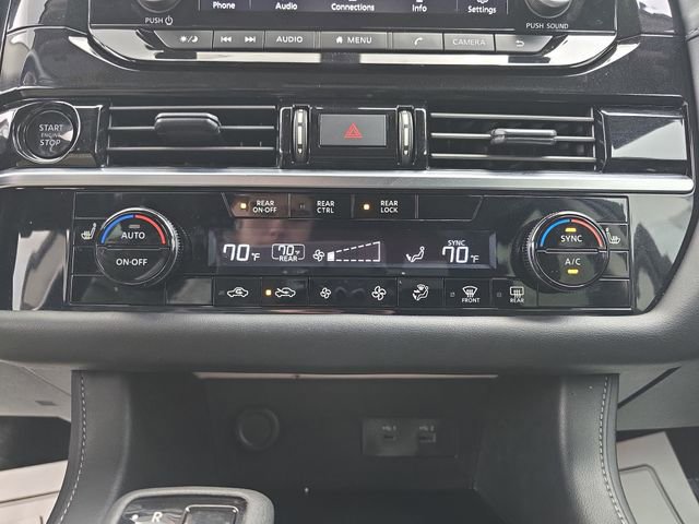 Used 2025 Nissan Pathfinder SV image 33