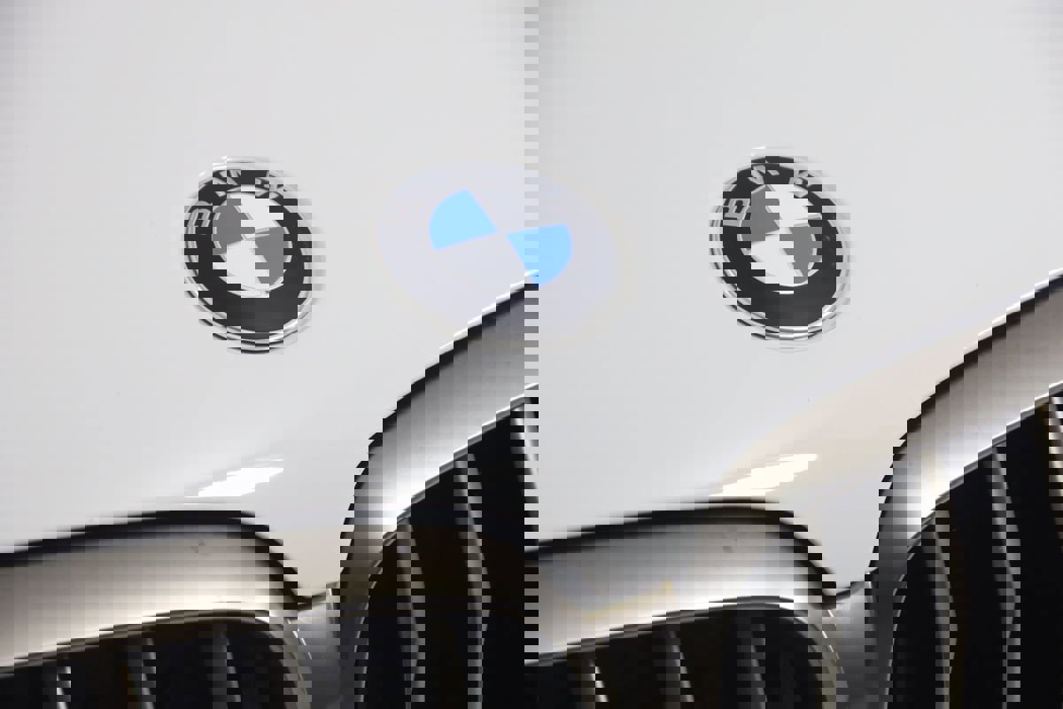 Used 2023 BMW X5 M50i w/ Executive Package image 18