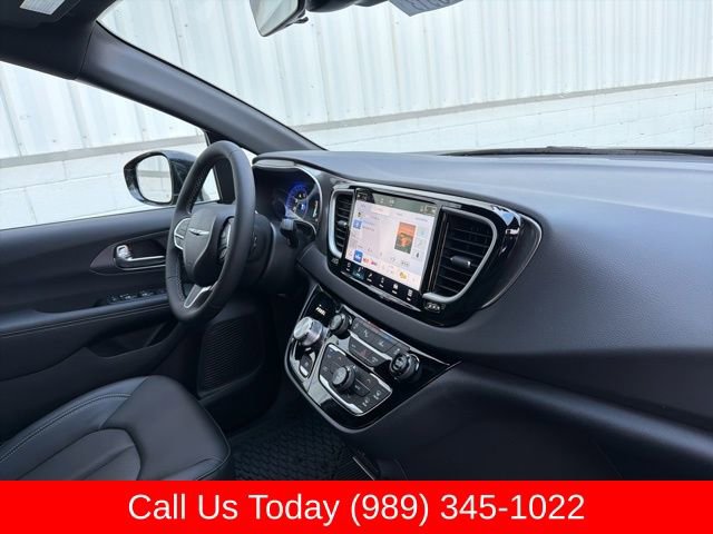 New 2026 Chrysler Voyager LX FWD image 36
