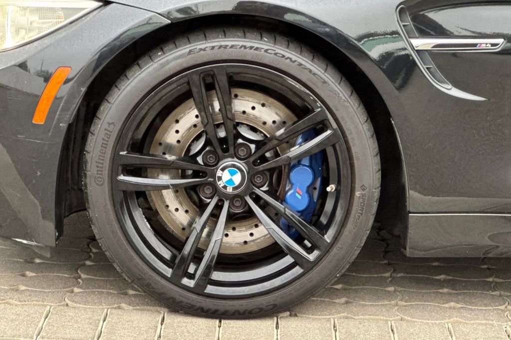 Used 2016 BMW M4 Convertible image 30