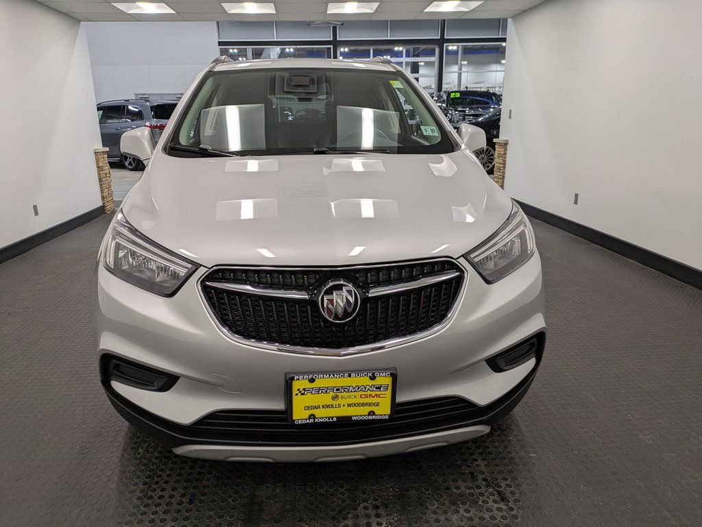 Used 2022 Buick Encore Preferred w/ Safety Package image 2
