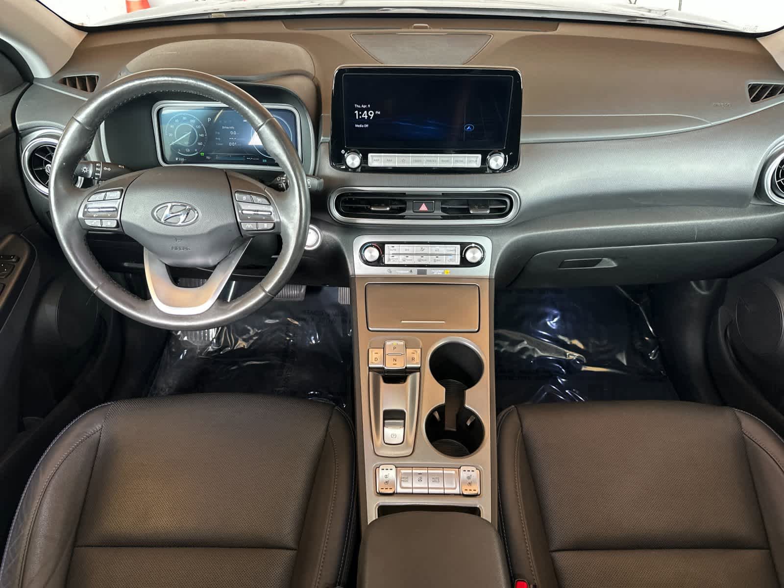 Used 2023 Hyundai Kona Limited w/ Cargo Package FWD image 3
