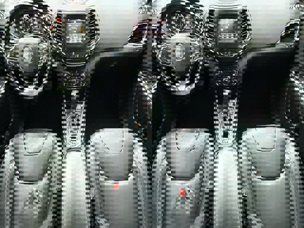 Used 2021 Jeep Cherokee Latitude Lux image 15