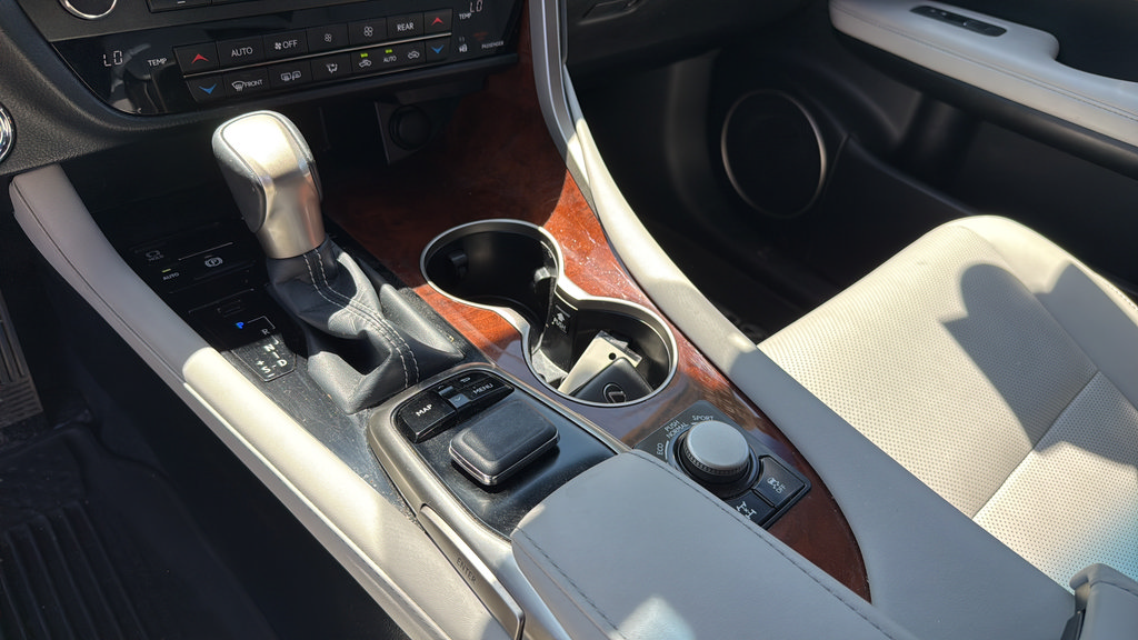 Used 2019 Lexus RX 350L AWD image 32