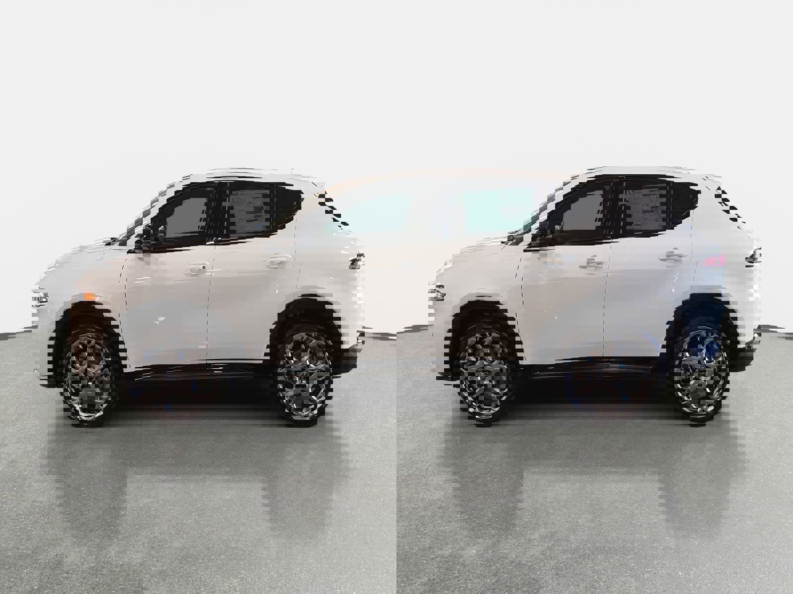 New 2025 Alfa Romeo Tonale w/ Premium Package image 8