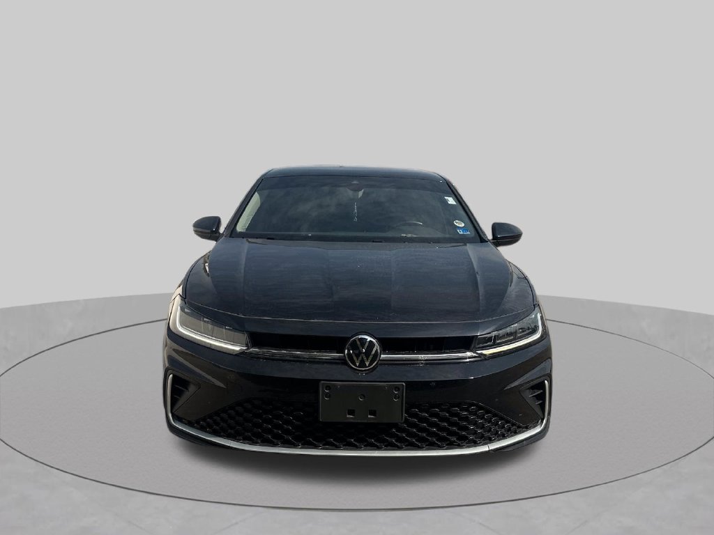 Used 2025 Volkswagen Jetta SE FWD image 38