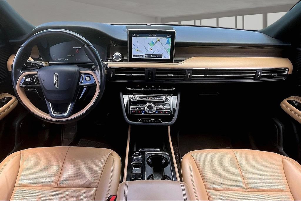Used 2022 Lincoln Corsair Reserve w/ Elements Package FWD image 7