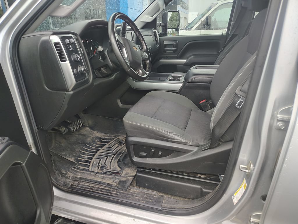 Used 2015 Chevrolet Silverado 2500 LT AWD/4WD image 12