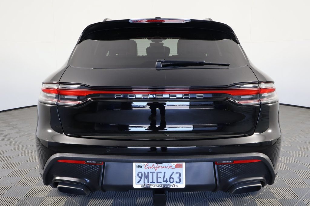 Used 2024 Porsche Macan AWD/4WD image 5