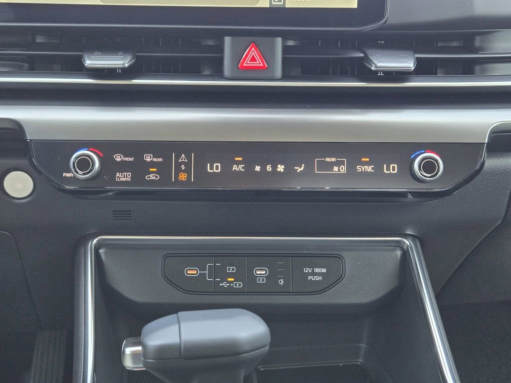 New 2026 Kia Carnival SX w/ SX Dark Edition Package FWD image 14