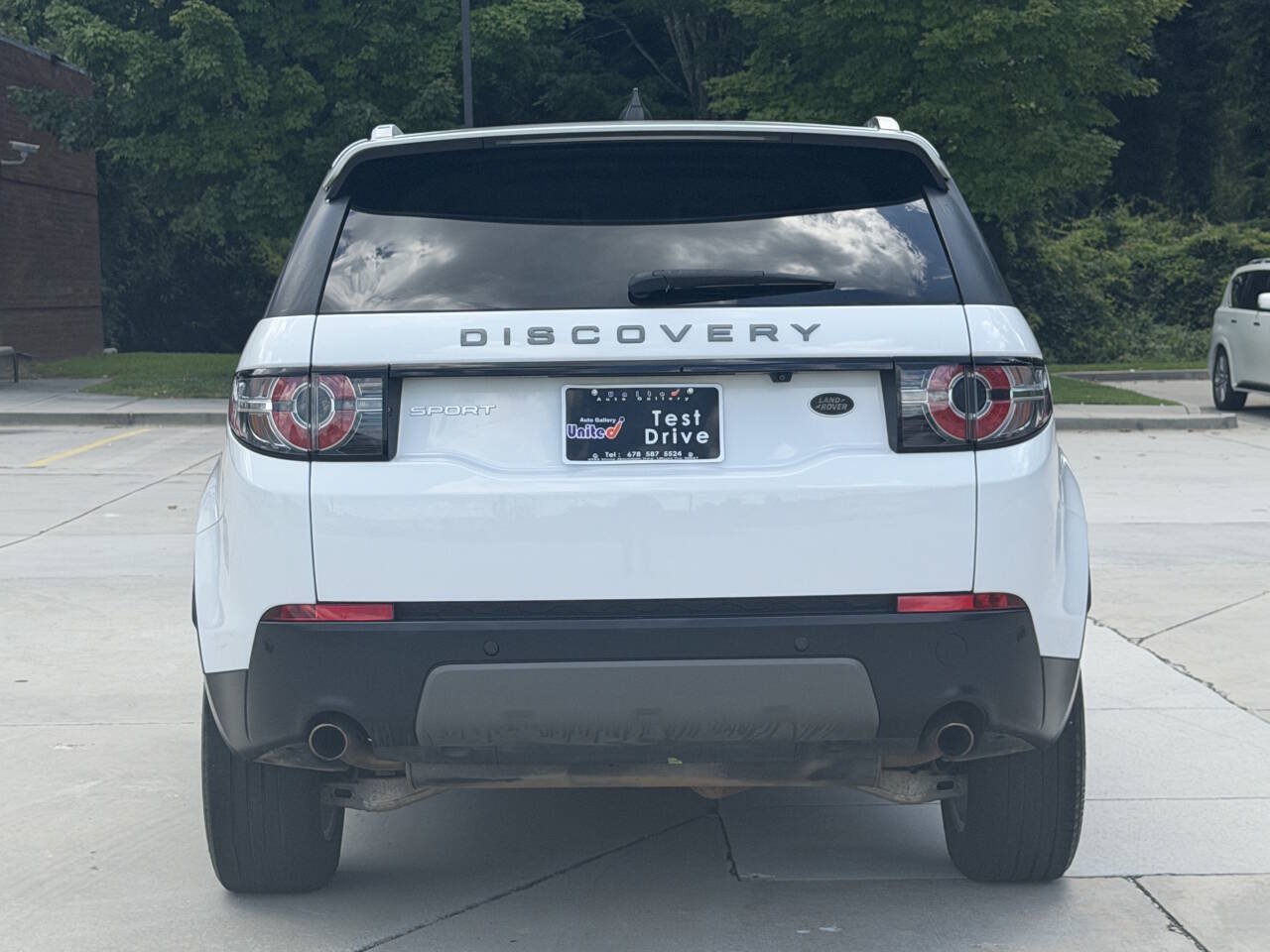 Used 2017 Land Rover Discovery Sport SE AWD/4WD image 20