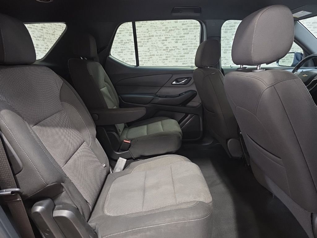 Used 2023 Chevrolet Traverse LT image 14