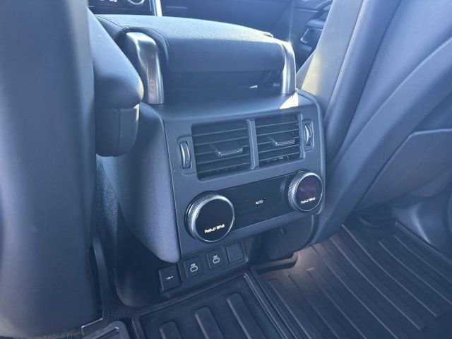 Used 2023 Land Rover Discovery HSE R-Dynamic image 26